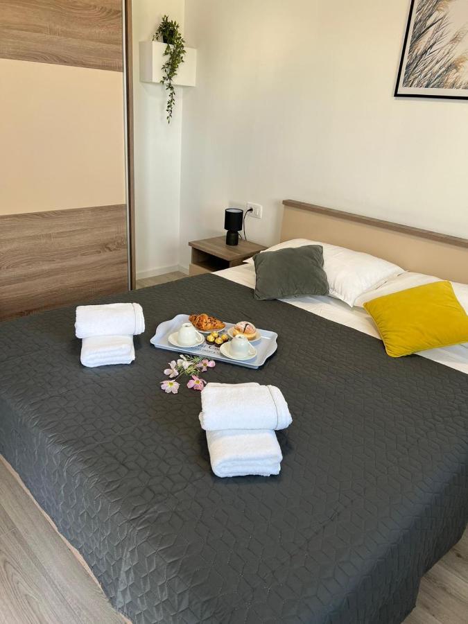 Apartman Ana Apartment Crno Luaran gambar